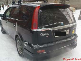 2001 Honda Stream Photos