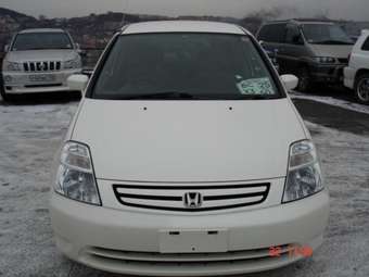 2001 Honda Stream Images