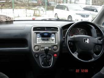 2001 Honda Stream Photos