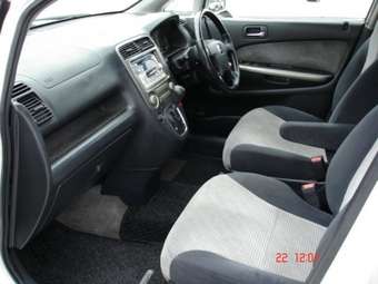 2001 Honda Stream Pictures