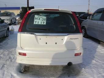 2001 Honda Stream Photos