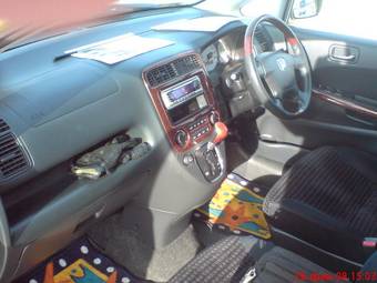 2001 Honda Stream Pictures