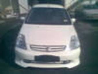 2001 Honda Stream Photos