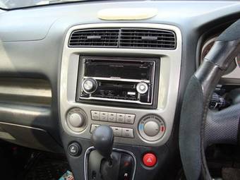 2001 Honda Stream Photos