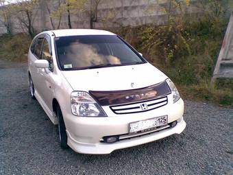 2001 Honda Stream Photos