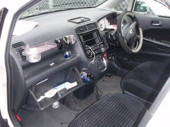 2001 Honda Stream Pics