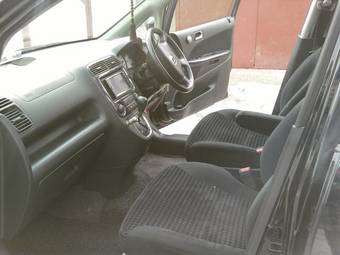 2001 Honda Stream Photos