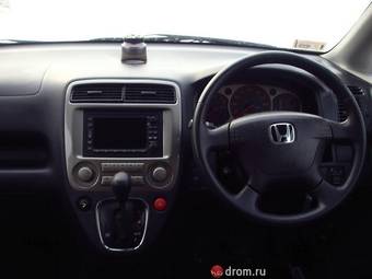 2001 Honda Stream Photos