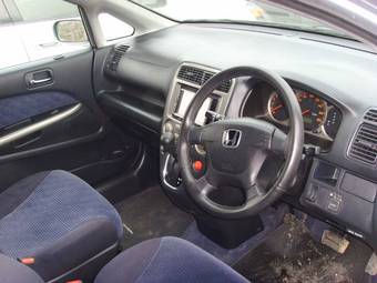 2001 Honda Stream Photos