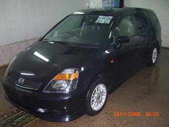 2001 Honda Stream Photos