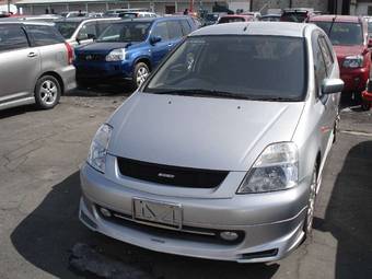 2001 Honda Stream Photos