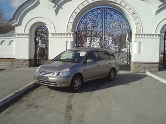 2001 Honda Stream Photos