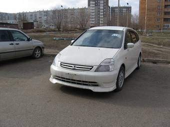 2001 Honda Stream Wallpapers