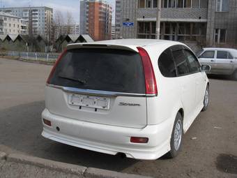 2001 Honda Stream Images