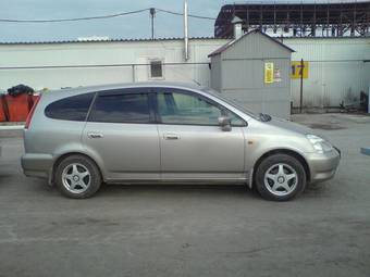 2001 Honda Stream Photos