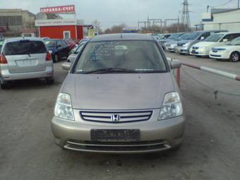 2001 Honda Stream Photos