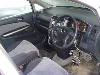 2001 Honda Stream Photos