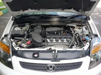 2001 Honda Stream Pics