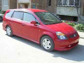 2001 Honda Stream Photos