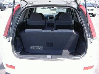 2001 Honda Stream Pics