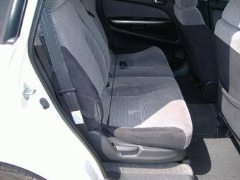 2001 Honda Stream Photos