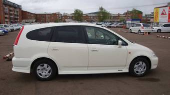 2001 Honda Stream Photos