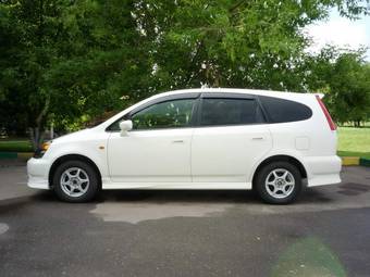 2001 Honda Stream Photos