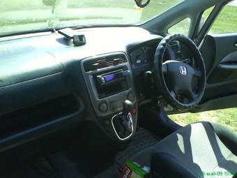 2001 Honda Stream Photos