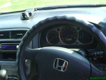 2001 Honda Stream Photos