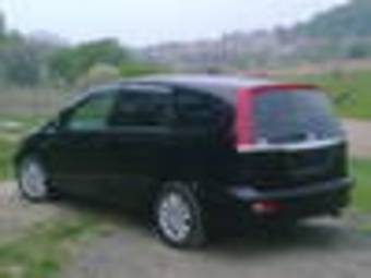 2001 Honda Stream Photos