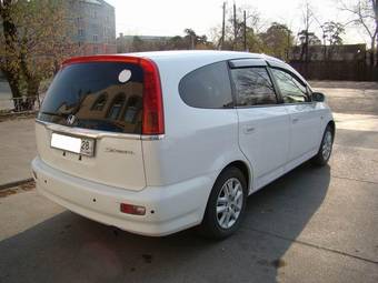 2001 Honda Stream Photos