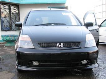 2001 Honda Stream Wallpapers