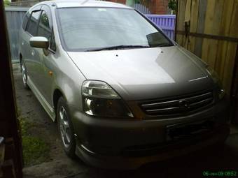 2001 Honda Stream Photos