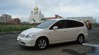 2001 Honda Stream Photos