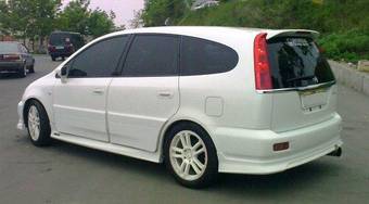 2001 Honda Stream Pictures