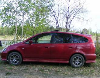 2001 Honda Stream Wallpapers