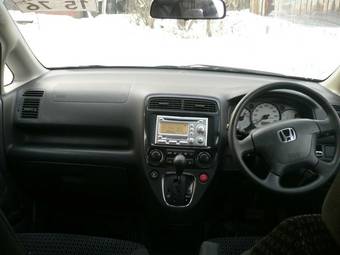 2001 Honda Stream Photos