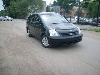 2001 Honda Stream Photos