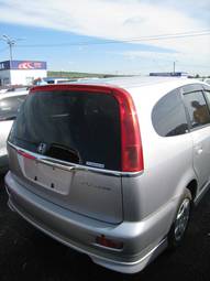 2001 Honda Stream Photos