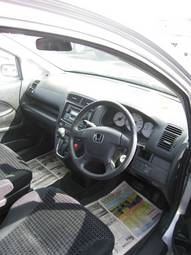 2001 Honda Stream Pictures