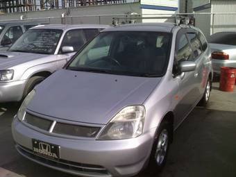 2001 Honda Stream Photos