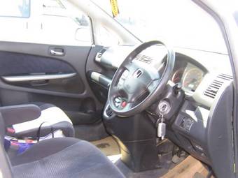 2001 Honda Stream Pictures