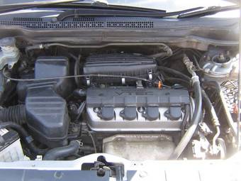 2001 Honda Stream Pictures