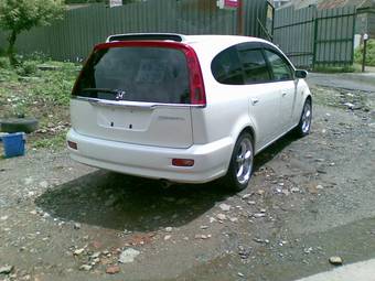 2001 Honda Stream Photos