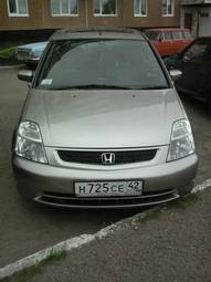 2001 Honda Stream Photos