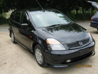 2001 Honda Stream Photos