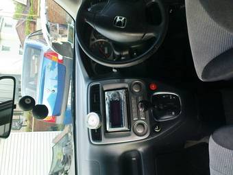 2001 Honda Stream Photos