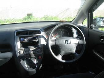 2001 Honda Stream Photos