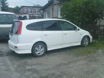 2001 Honda Stream Photos