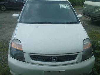 2001 Honda Stream Photos